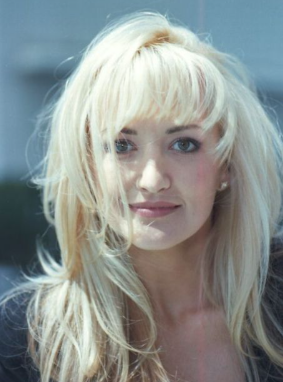 Monique Noel – The Timeless Icon of Elegance and Grace